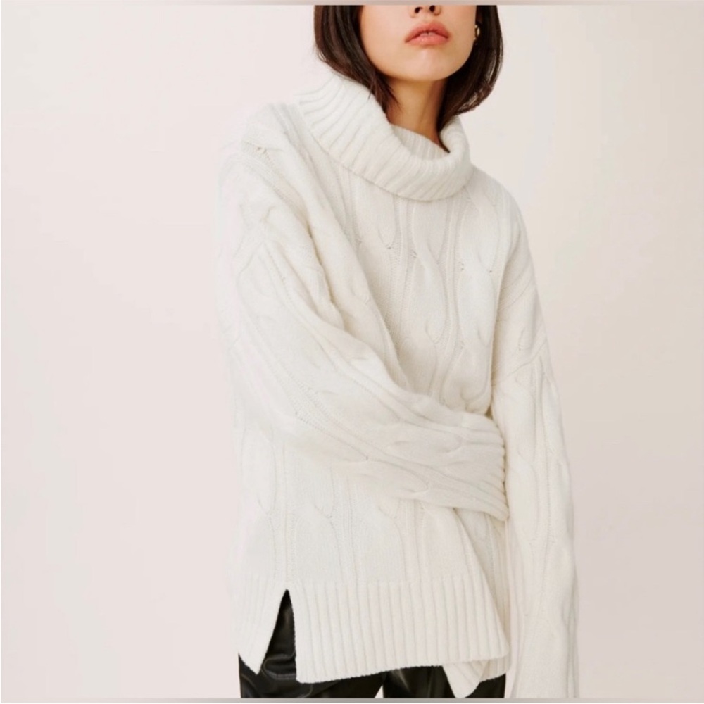Reformation Siro Regenerative Wool Cable Sweater - White, Small